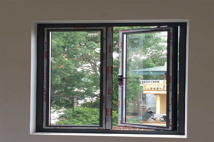 Cửa sổ nhôm 2 cánh mở quay – Nhôm Xingfa chất lượng cao
