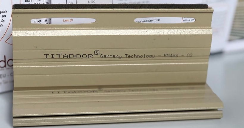 cửa cuốn Đức Titadoor PM-49S – Dòng sản phẩm cao cấp nhập khẩu